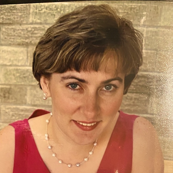 Meet your Posher, Lidia - Picture 1 of 1